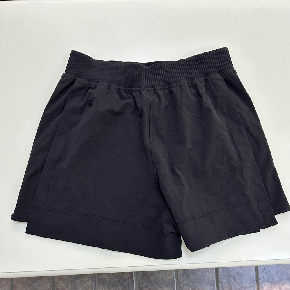 Lululemon high rise shorts
